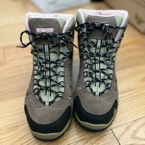Hi-tec hiking boots